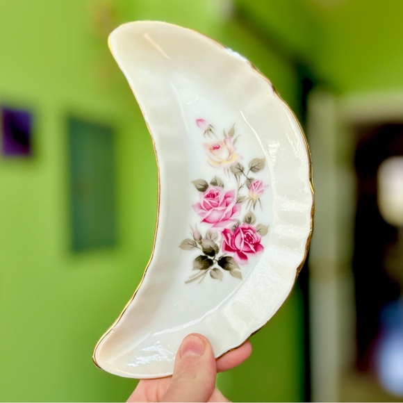 Vintage Crescent Moon Shaped Floral Porcelain Trinket Dish Jewelry Holder - Picture 2 of 7